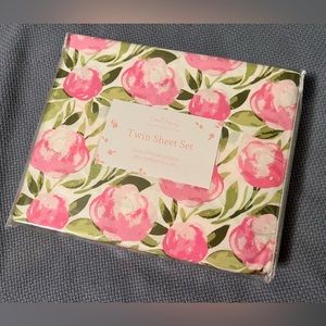 Twin Floral Sheet Set- brand new